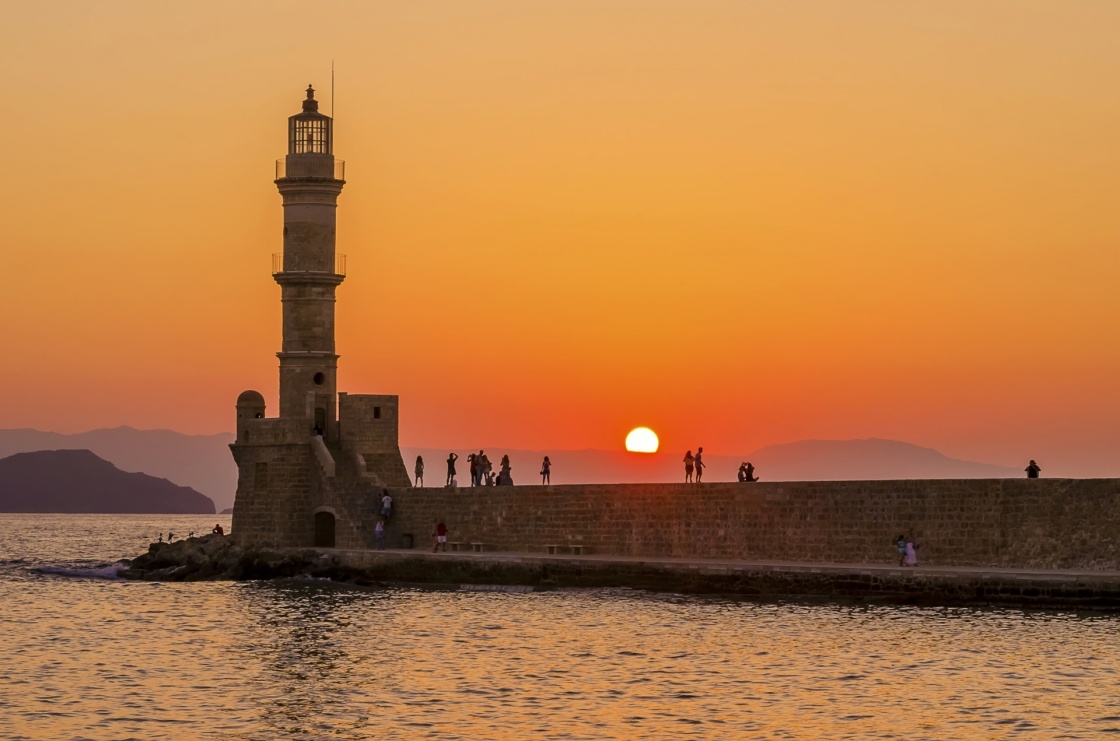 CHANIA - En reiseguide for ferie i Chania - fly, hoteller, strender og annen informasjon